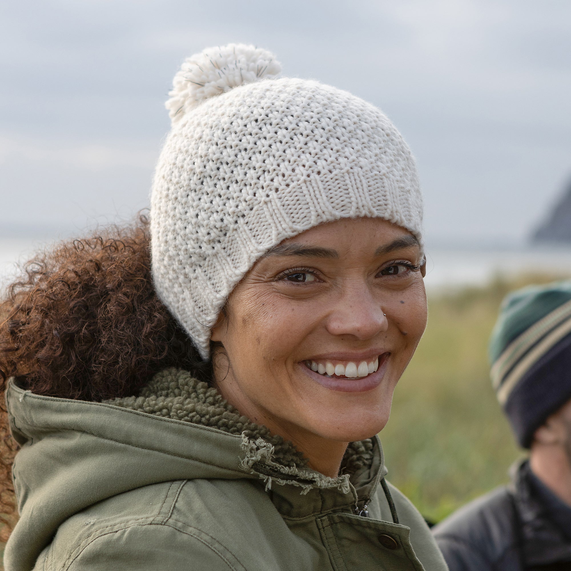 Glissade Ponytail Beanie Y4